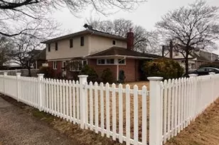 1240 Langdon Blvd, Rockville Centre, NY 11570 - Photo 2