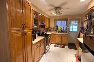 1240 Langdon Blvd, Rockville Centre, NY 11570 - Photo 6