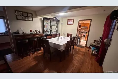 1240 Langdon Boulevard, Rockville Centre, NY 11570 - Photo 4