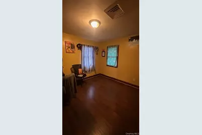 1240 Langdon Boulevard, Rockville Centre, NY 11570 - Photo 16