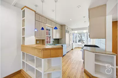 94-11 70th Avenue, Forest Hills, NY 11375 - Photo 8