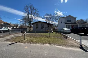 78 Carlton Ave, Mastic, NY 11950 - Photo 2