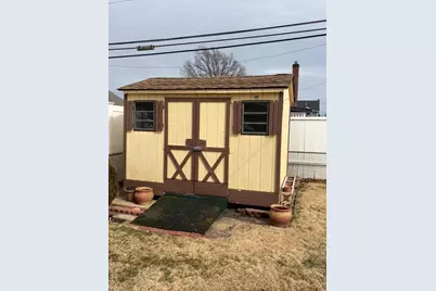 118 Carol Road, East Meadow, NY 11554 - Photo 10