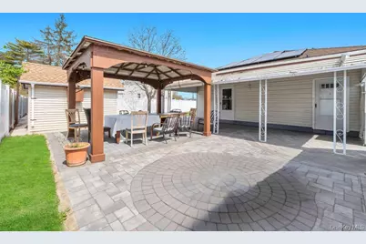 3 Dubois Avenue, Amityville, NY 11701 - Photo 4