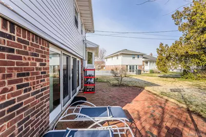 22 Forest Drive, Plainview, NY 11803 - Photo 30