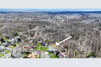 14 Sloane Avenue, New York, NY 10306 - Photo 2