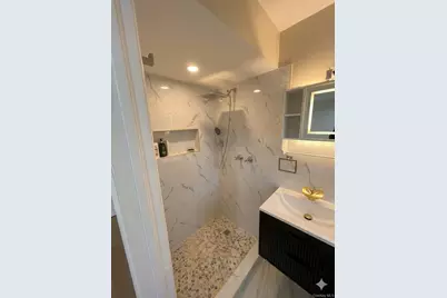 57-18 Hewlett Street, Little Neck, NY 11362 - Photo 6