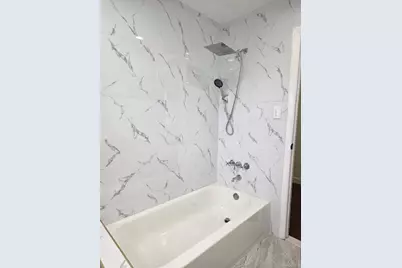 57-18 Hewlett Street, Little Neck, NY 11362 - Photo 10