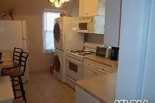 127 Gordon Rd, Valley Stream, NY 11581 - Photo 2