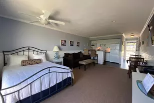 727 Old Montauk Hwy, Montauk, NY 11954 - Photo 8