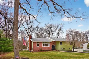 313 Chestnut Ave, New Windsor, NY 12553 - Photo 2