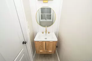 12 Crabapple Ln, Commack, NY 11725 - Photo 16