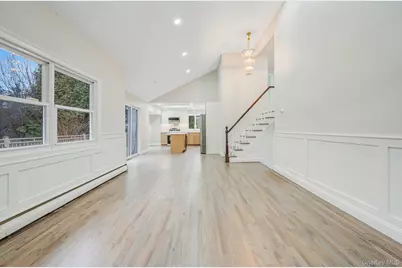 12 Crabapple Lane, Commack, NY 11725 - Photo 8