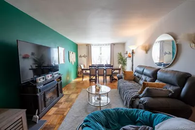 1304 Midland Avenue #C25, Yonkers, NY 10704 - Photo 1