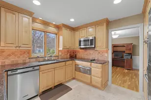 131 Eleanor Dr, Mahopac, NY 10541 - Photo 10