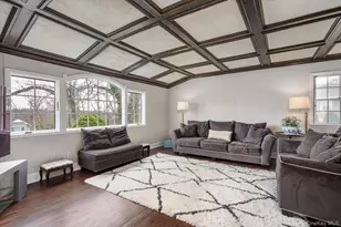 60 Ridge Dr, Plainview, NY 11803 - Photo 4