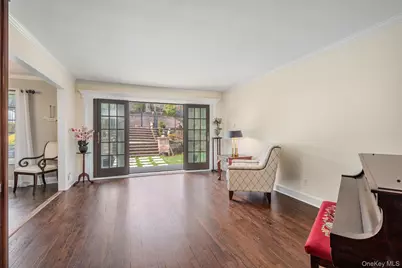 60 Ridge Drive, Plainview, NY 11803 - Photo 12