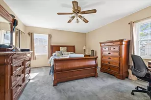 55 Harriet Ave, Hempstead, NY 11550 - Photo 18