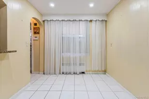 4121 Grace Ave, Bronx, NY 10466 - Photo 10