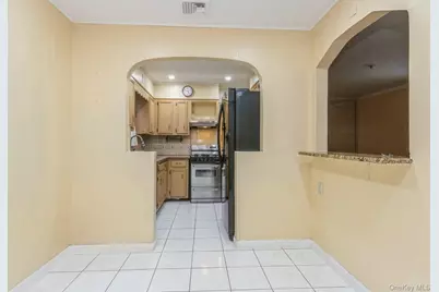 4121 Grace Avenue, Bronx, NY 10466 - Photo 4