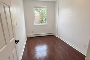 10919 202, Saint Albans, NY 11412 - Photo 12