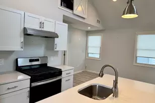 9 Greenwich Ave, Bayville, NY 11709 - Photo 8