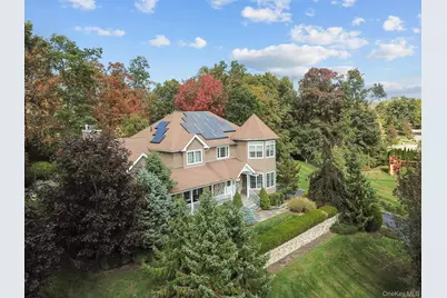 24 Charnwood Drive, Suffern, NY 10901 - Photo 8