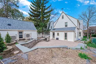 3-40 Manor Rd, Douglaston, NY 11363 - Photo 22