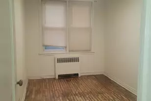 93-10 177th St, Jamaica, NY 11433 - Photo 2