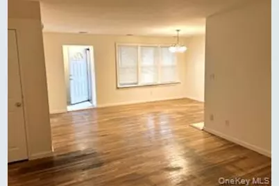 285 Artist Lake Drive, Middle Island, NY 11953 - Photo 4