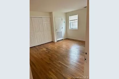 285 Artist Lake Drive, Middle Island, NY 11953 - Photo 6