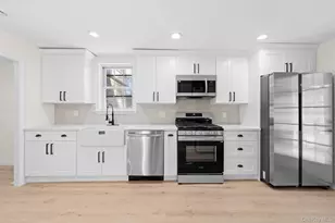 10 Pinedale Ave, Farmingville, NY 11738 - Photo 12