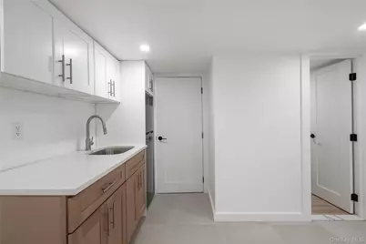 234 E 42nd Street, Brooklyn, NY 11203 - Photo 26