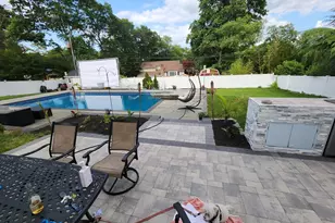 11 Dorchester Dr, Coram, NY 11727 - Photo 38