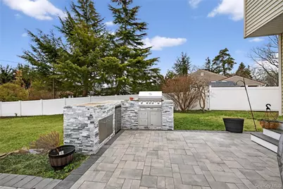 11 Dorchester Drive, Coram, NY 11727 - Photo 36