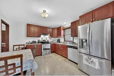 32 Sachson Place, Wappingers Falls, NY 12590 - Photo 12