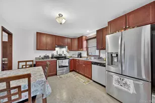 32 Sachson Pl, Wappingers Falls, NY 12590 - Photo 12