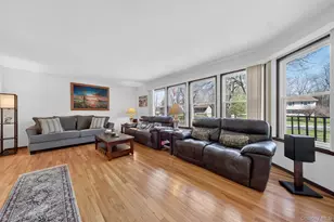 32 Sachson Pl, Wappingers Falls, NY 12590 - Photo 6