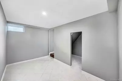 16 Jerome Road, Sound Beach, NY 11789 - Photo 26