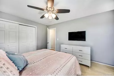 16 Jerome Road, Sound Beach, NY 11789 - Photo 18