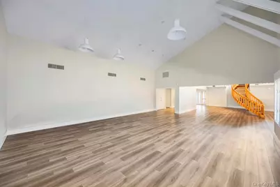 13 Mallard Path, Coram, NY 11727 - Photo 34