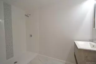 15 Allegheny Dr E, Farmingville, NY 11738 - Photo 20