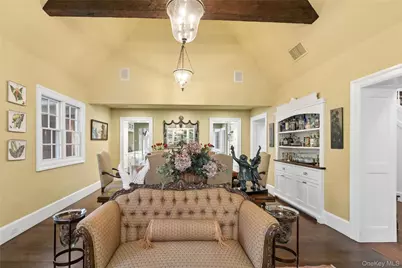 39 Cherry Lane, Syosset, NY 11791 - Photo 6