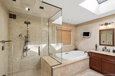 39 Cherry Lane, Syosset, NY 11791 - Photo 22