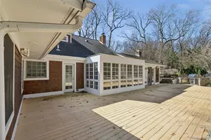 39 Cherry Ln, Syosset, NY 11791 - Photo 38