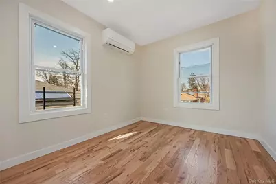 22011 139th Avenue, Springfield Gardens, NY 11413 - Photo 28