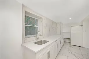 220-11 139th Ave, Springfield Gardens, NY 11413 - Photo 32