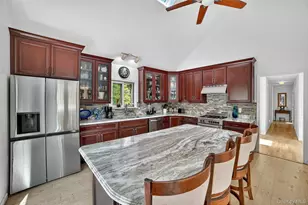 986 Cliff Ave, Yorktown Heights, NY 10598 - Photo 8