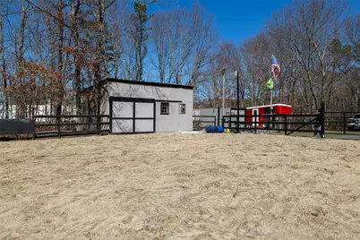 210 Weeks Avenue, Manorville, NY 11949 - Photo 32