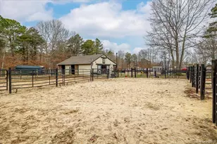 210 Weeks Ave, Manorville, NY 11949 - Photo 36